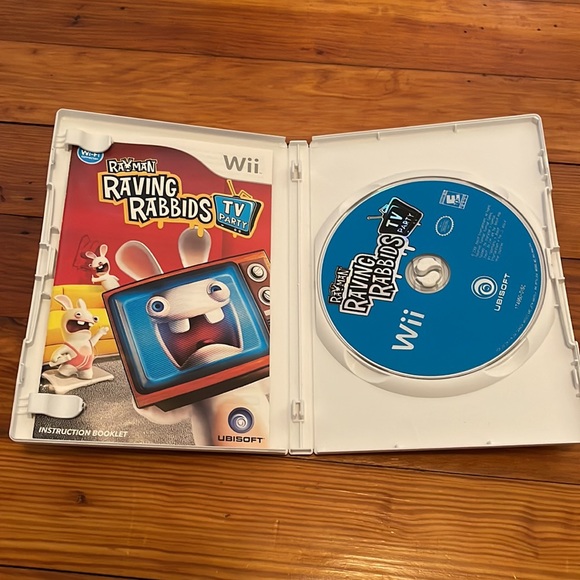 Rayman Raving Rabbids TV Party Nintendo Wii Video Game - Picture 4 of 6